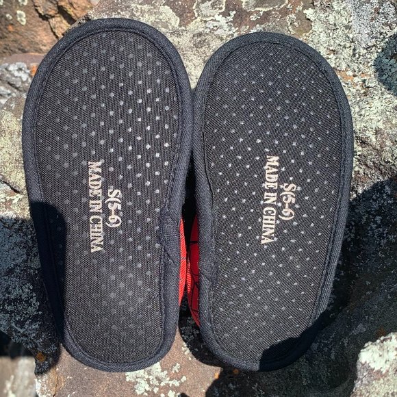 EUC Toddler size S (5/6) SPIDER-MAN slippers - Picture 2 of 7